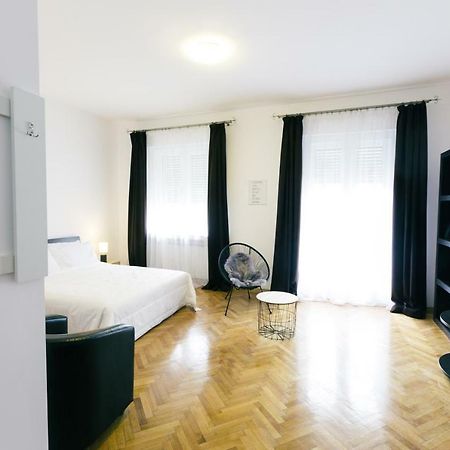 Street View Apartments Sybin Zewnętrze zdjęcie
